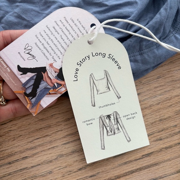 Chic Sky Blue Long Sleeve Blouse - Picture 8 of 8